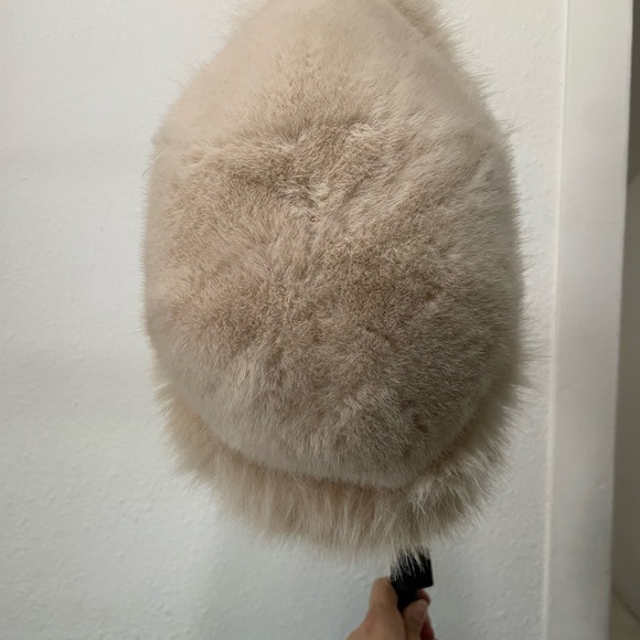 Elegant very warm women’s hat One size - Picture 3 of 6